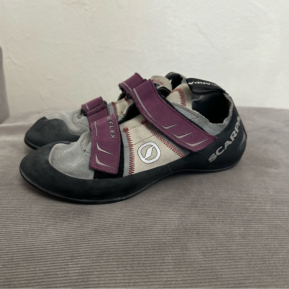 Scarpa Reflex Pewter Plumb Rock Climbing Shoes Size  7.5 Men’s - 8.5 Women’s